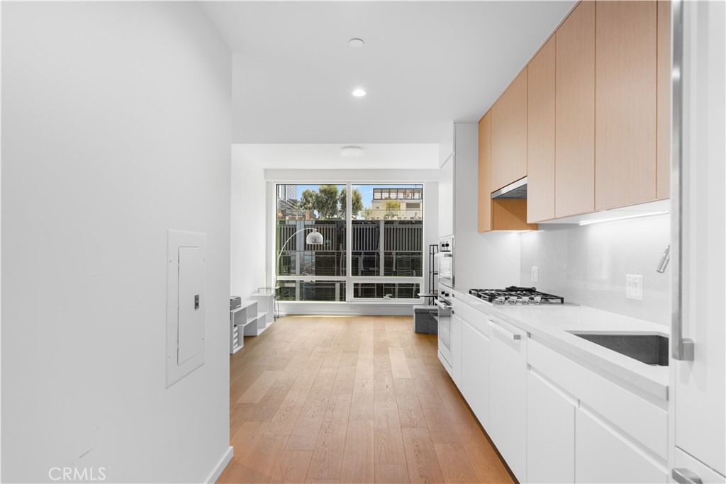 877 Francisco Street 2503