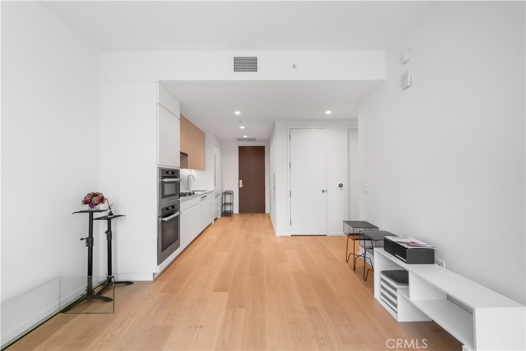 877 Francisco Street 2503