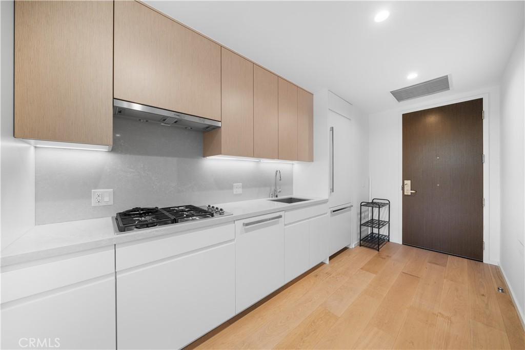 877 Francisco Street 2503