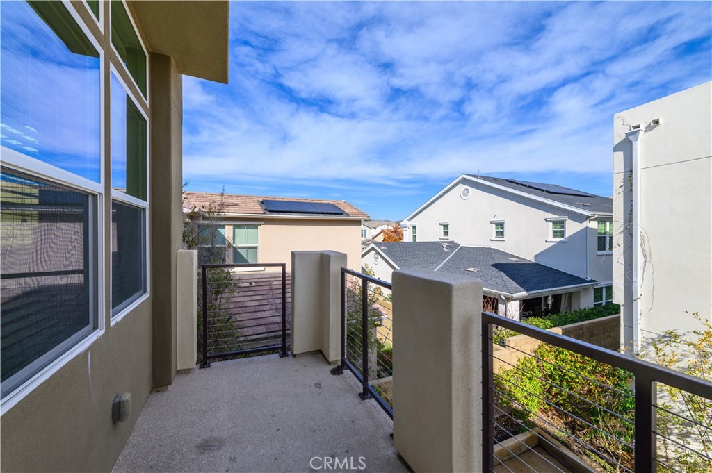 826 Beacon
