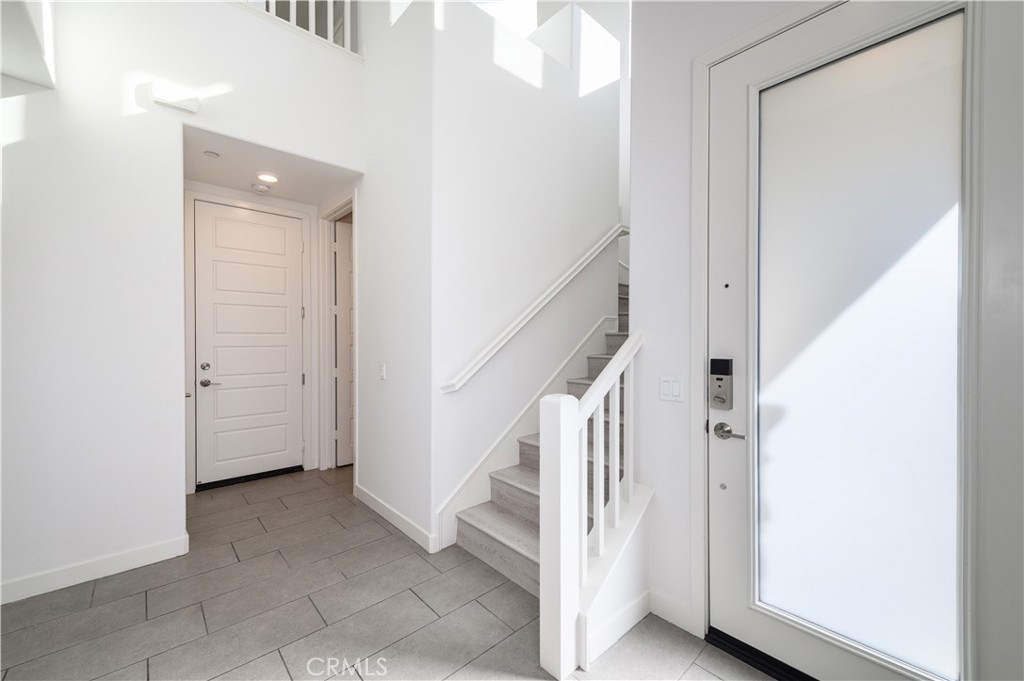 826 Beacon