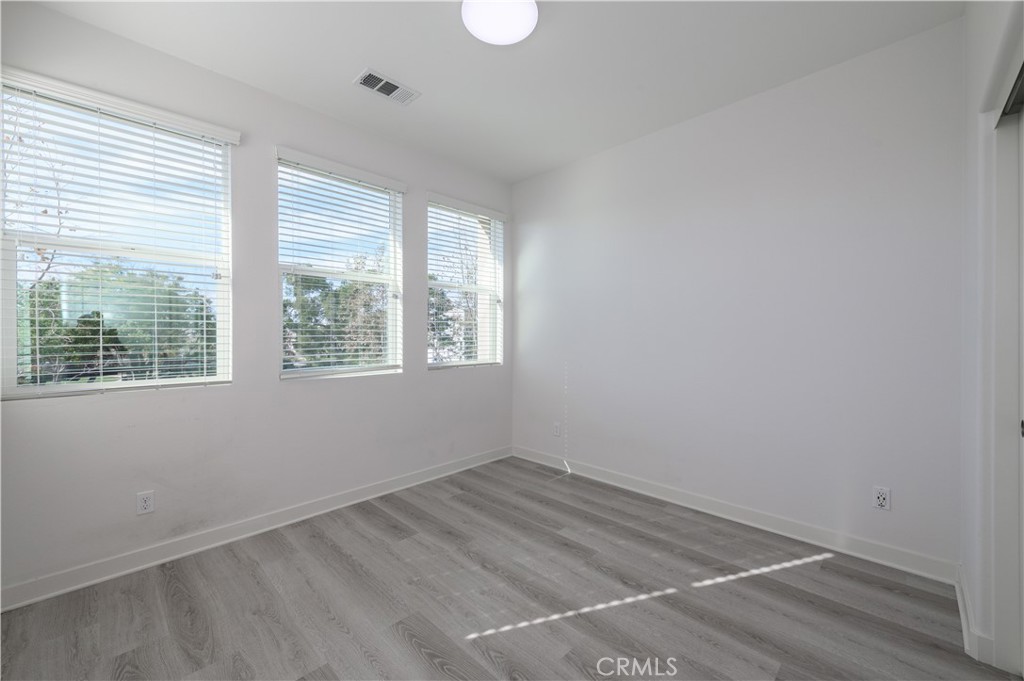 826 Beacon