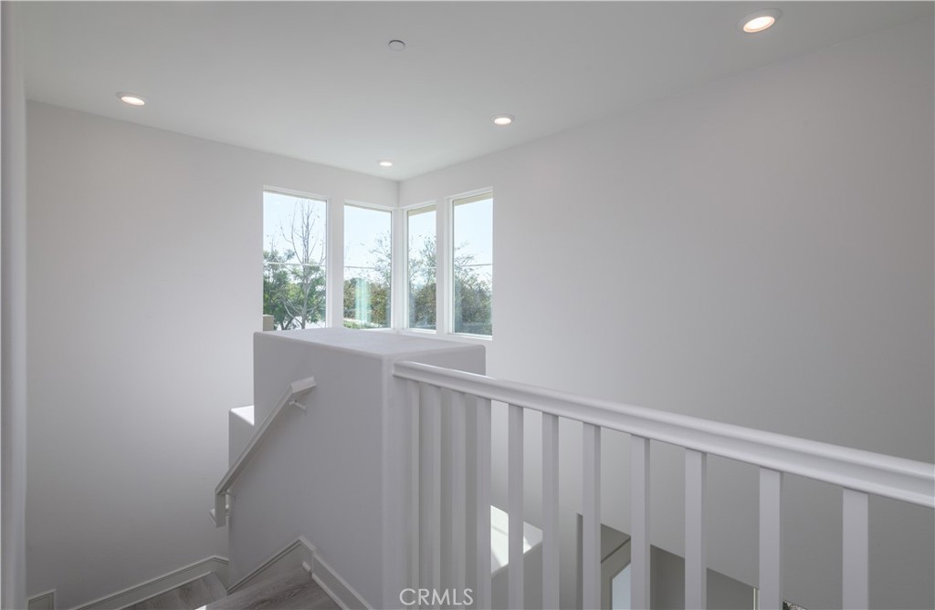 826 Beacon