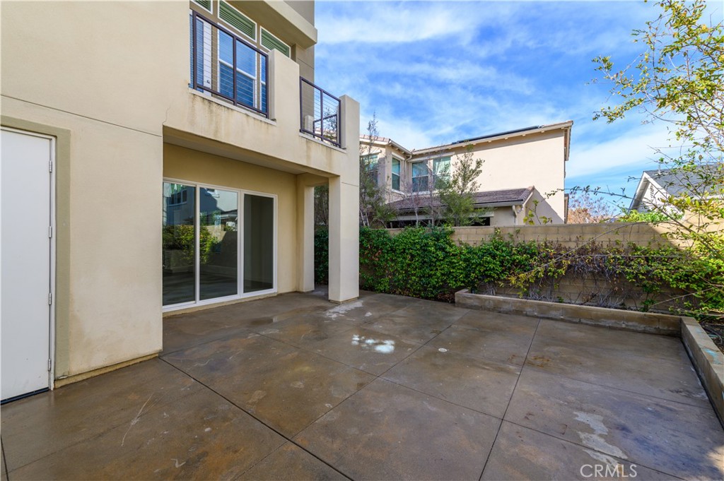 826 Beacon