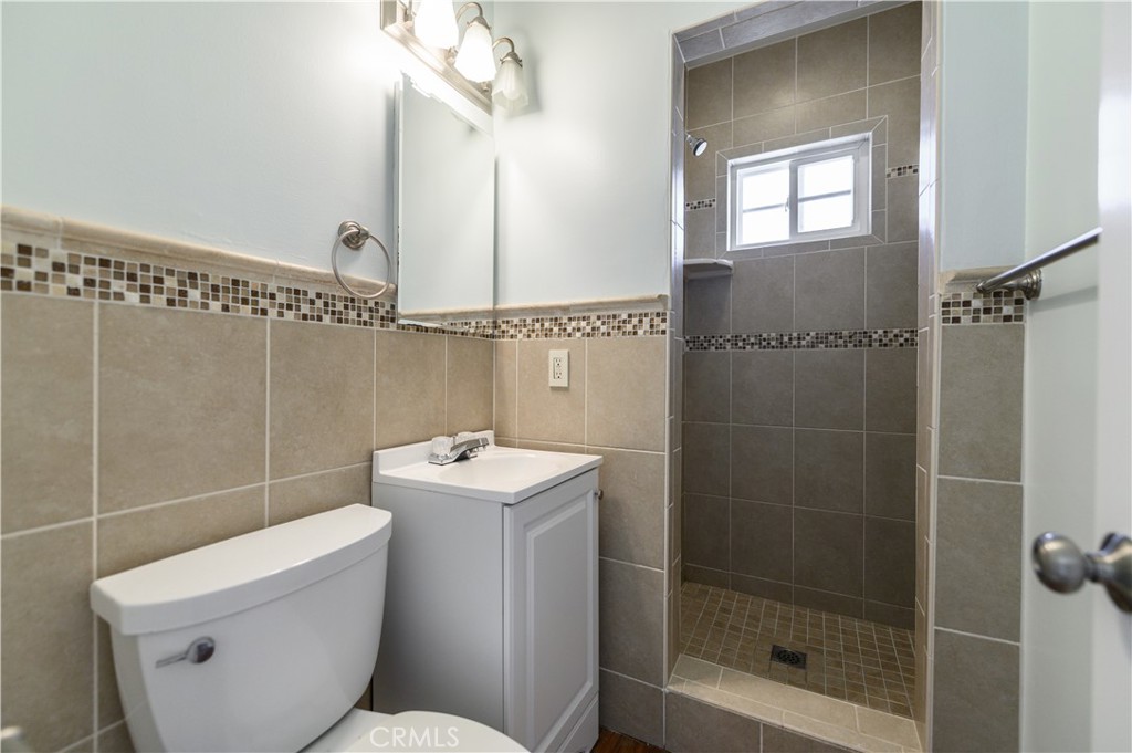 6107 La Canada Circle