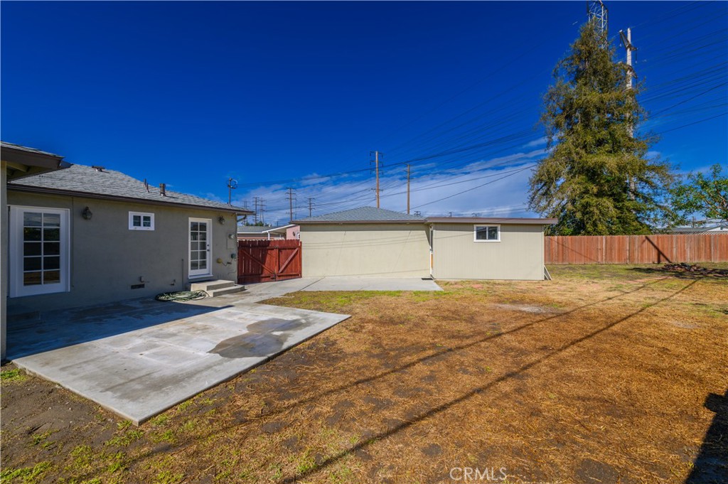 6107 La Canada Circle