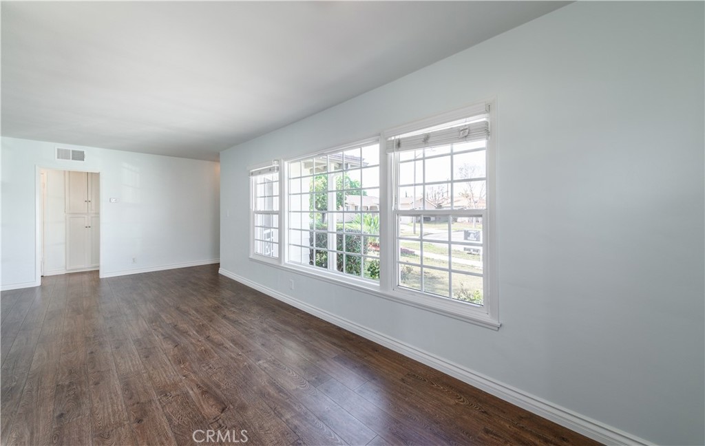 6107 La Canada Circle