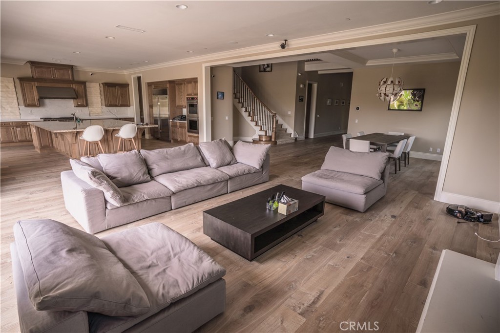 119 Gardenview