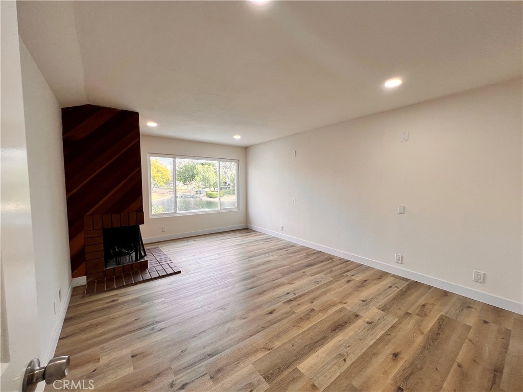 22572 Lake Forest Lane