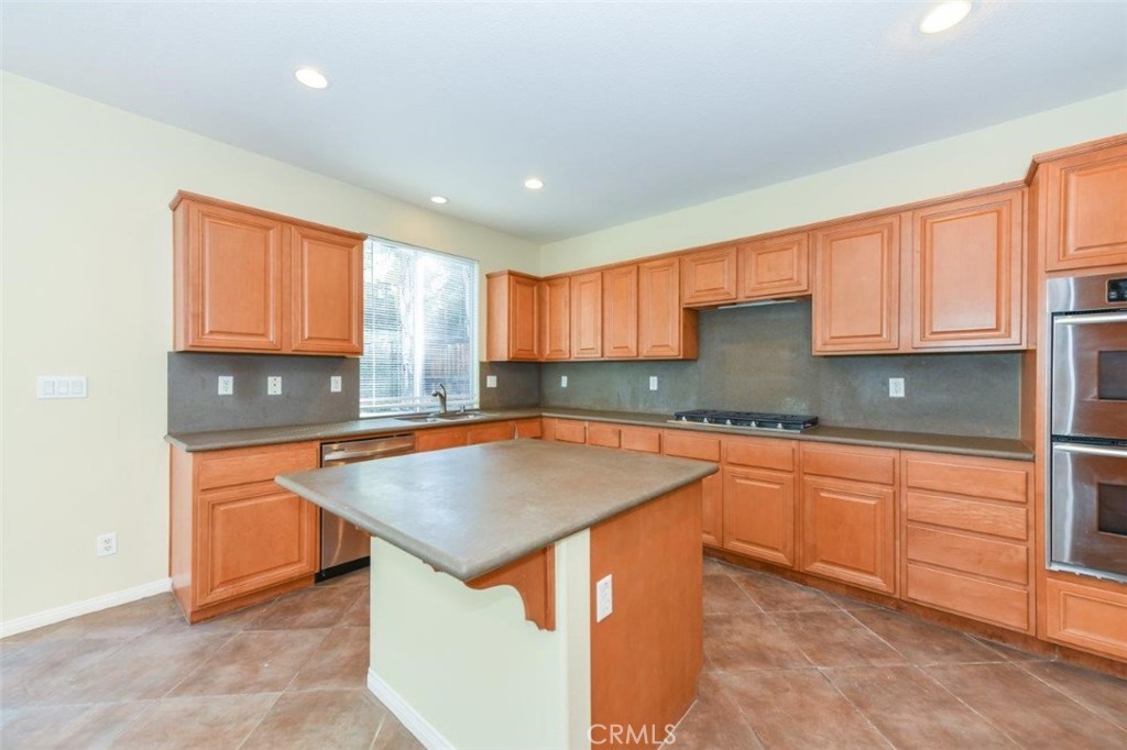 11282 Evergreen Loop