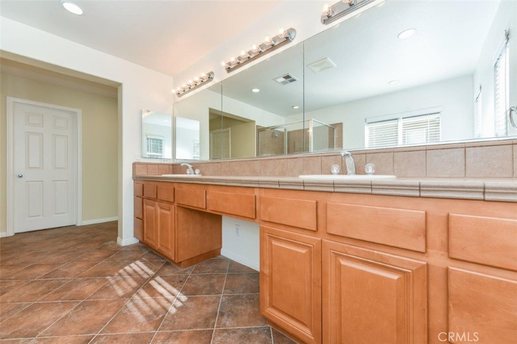 11282 Evergreen Loop