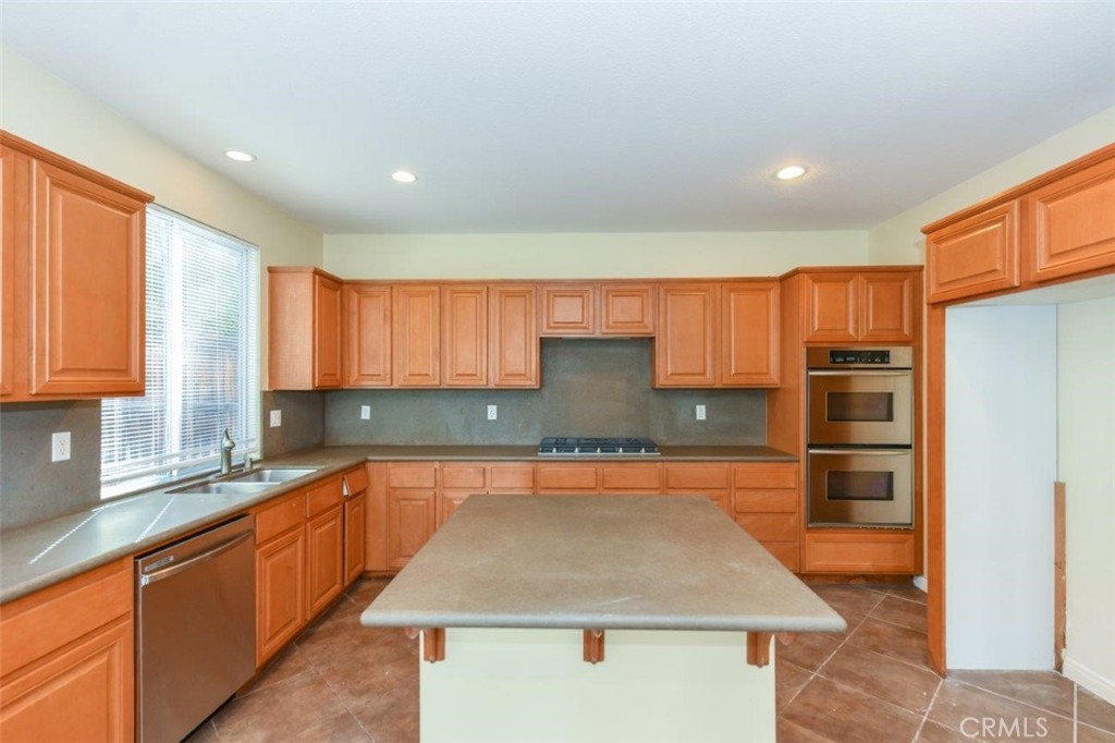 11282 Evergreen Loop