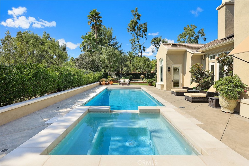 2440 Bronzewood Drive