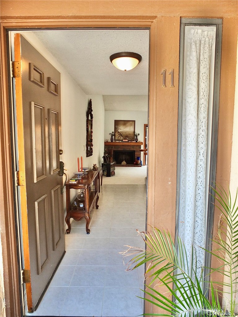 634 W Huntington Drive 11