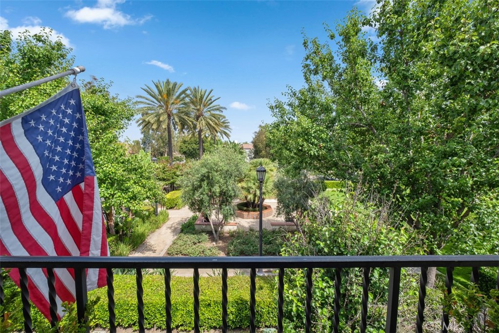 108 Alhambra
