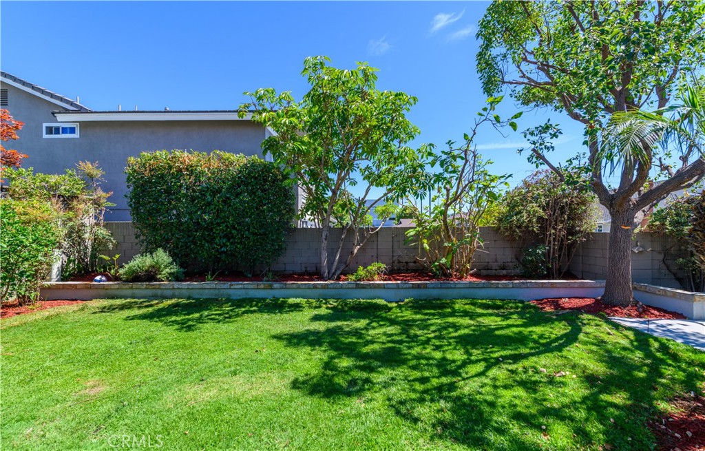 6076 Barry Drive