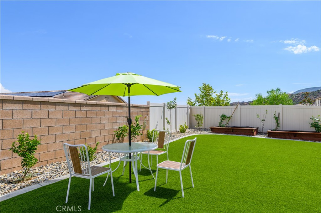 33626 Edge Lane