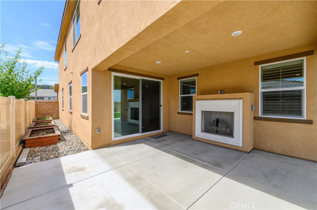 33626 Edge Lane