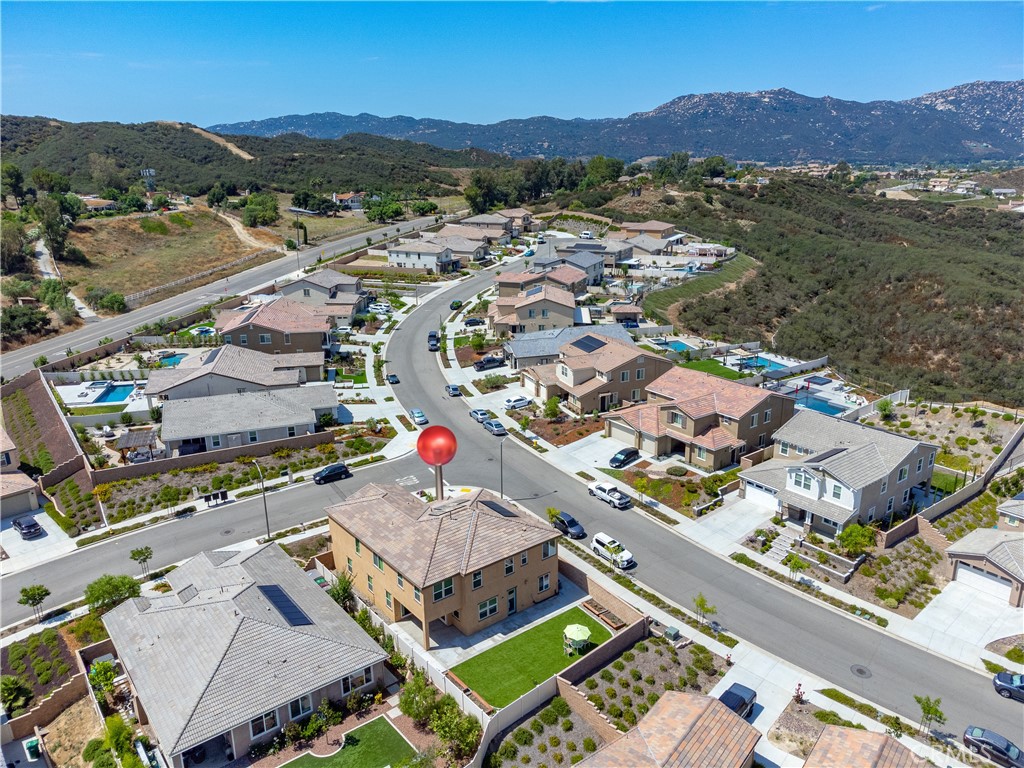 33626 Edge Lane