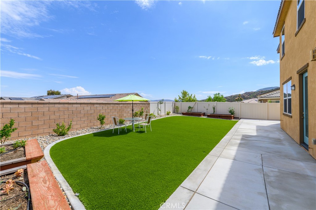 33626 Edge Lane