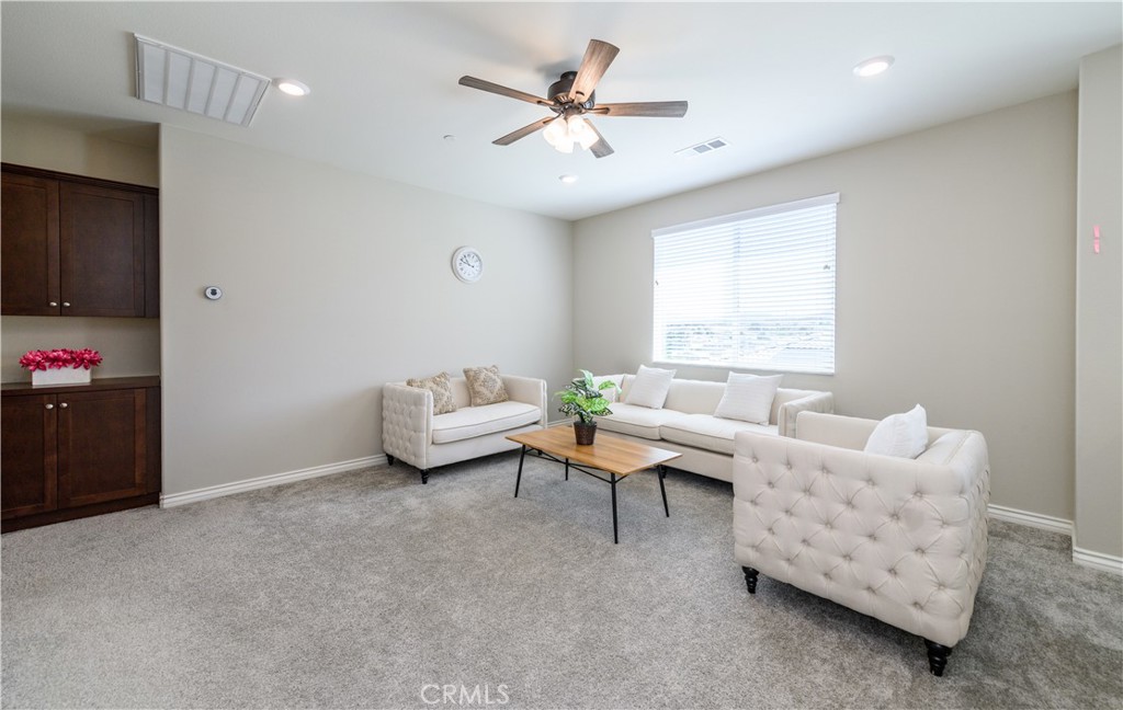 33626 Edge Lane