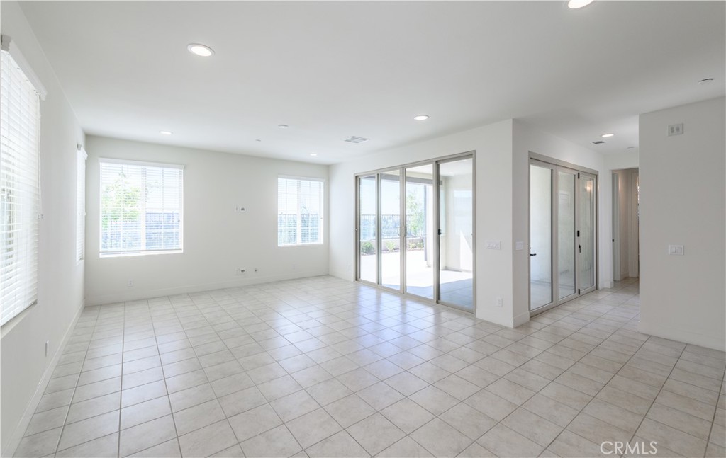 1928 Aliso Canyon Dr