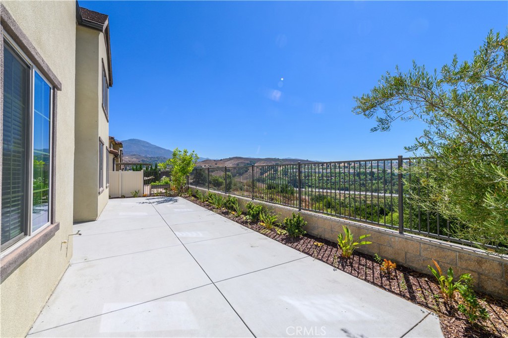 1928 Aliso Canyon Dr