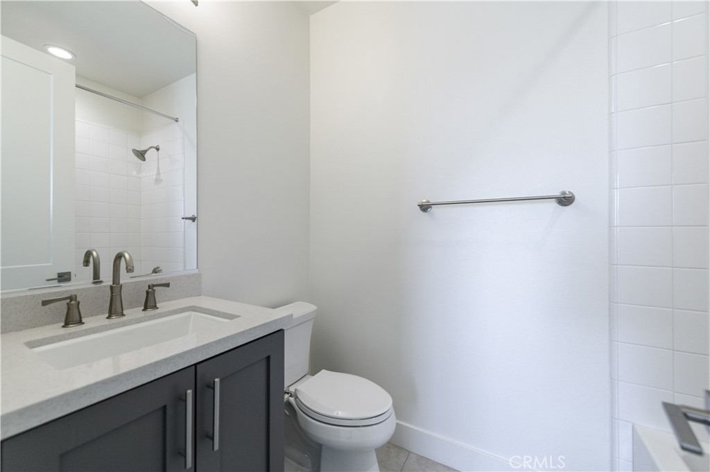 1928 Aliso Canyon Dr