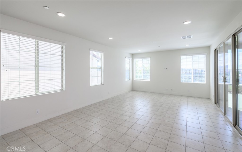 1928 Aliso Canyon Dr
