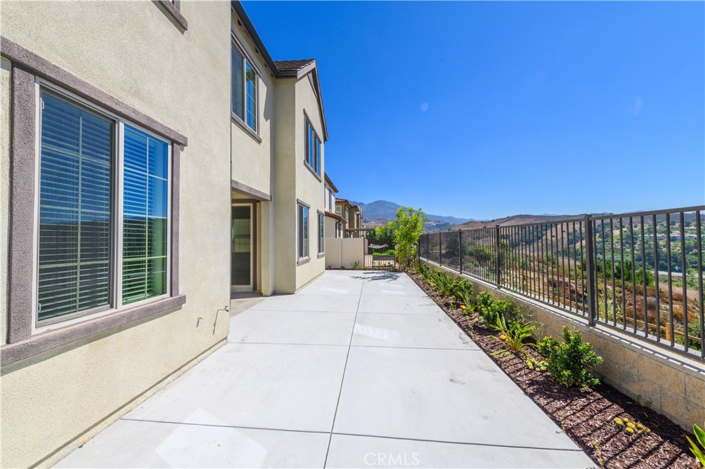 1928 Aliso Canyon Dr