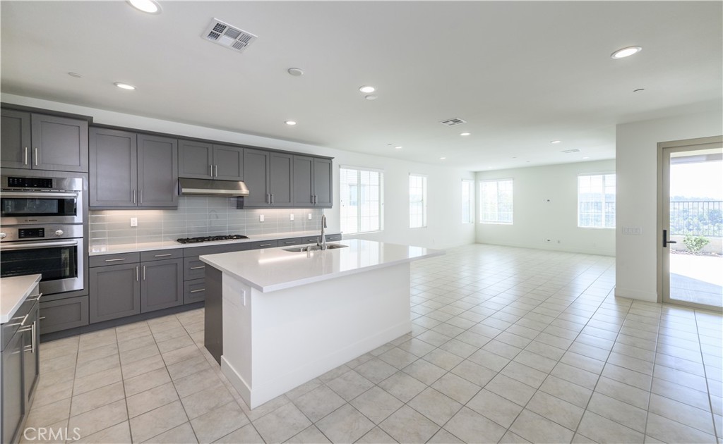 1928 Aliso Canyon Dr