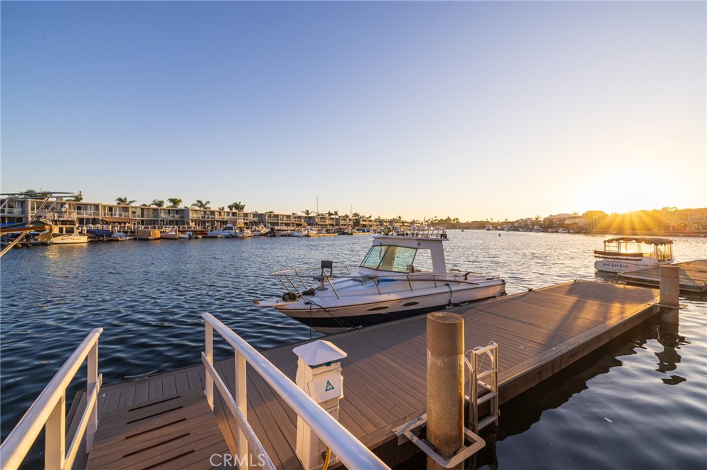 17007 Edgewater Lane