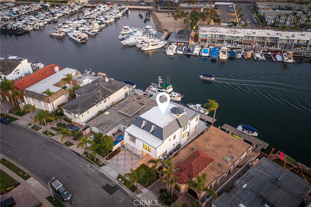 17007 Edgewater Lane