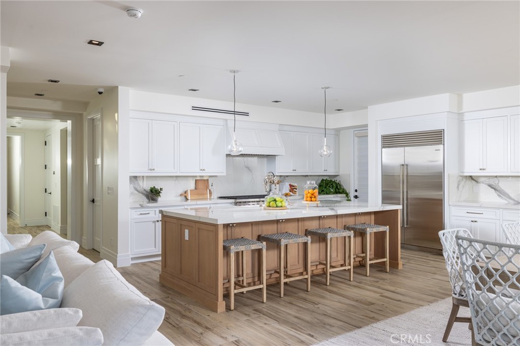 17007 Edgewater Lane