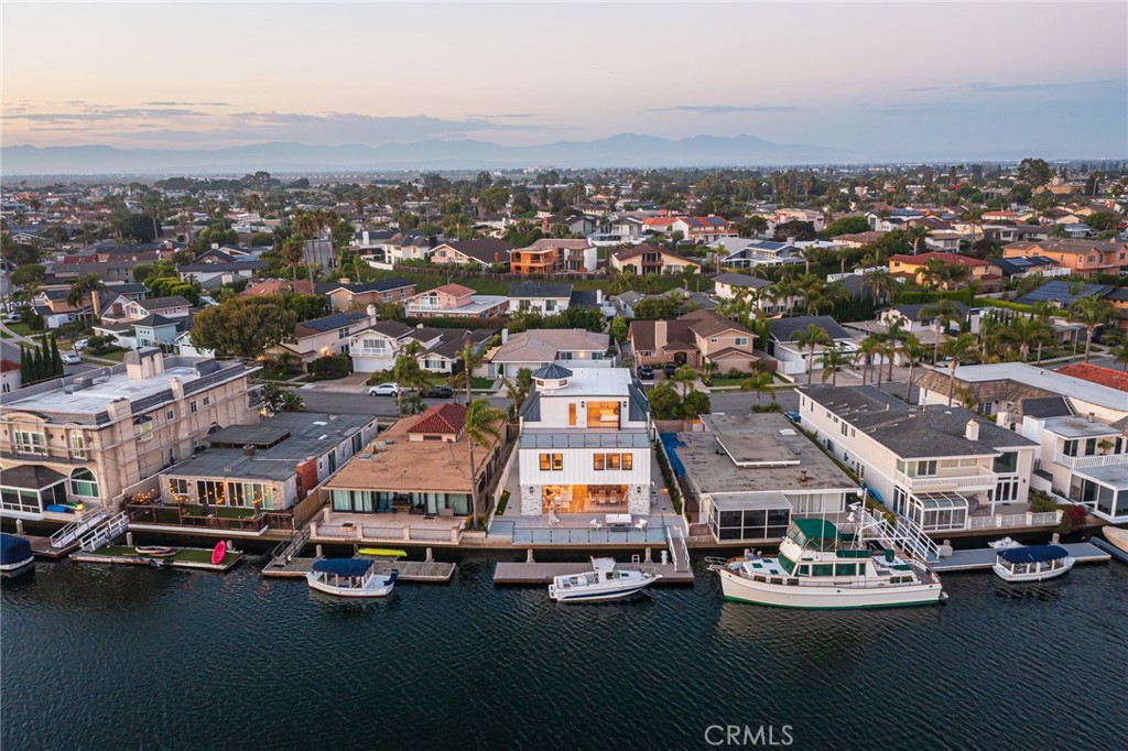 17007 Edgewater Lane