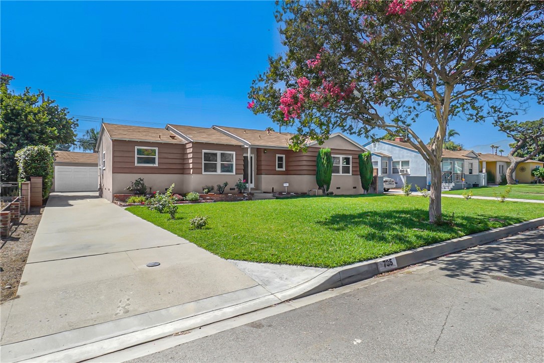 735 N Nora Avenue