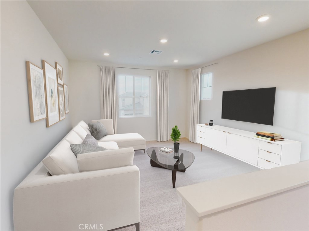 35374 Hutchinson Place