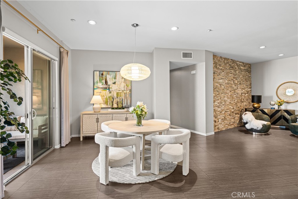 21 Gramercy 220