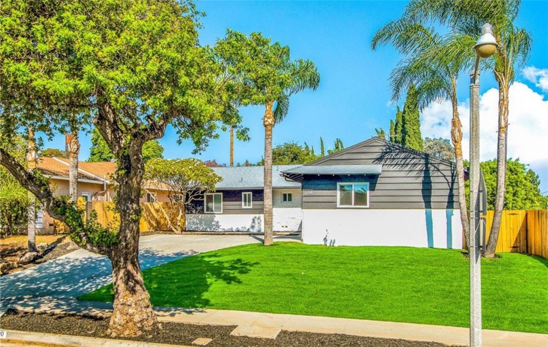 1100 N Acacia Avenue