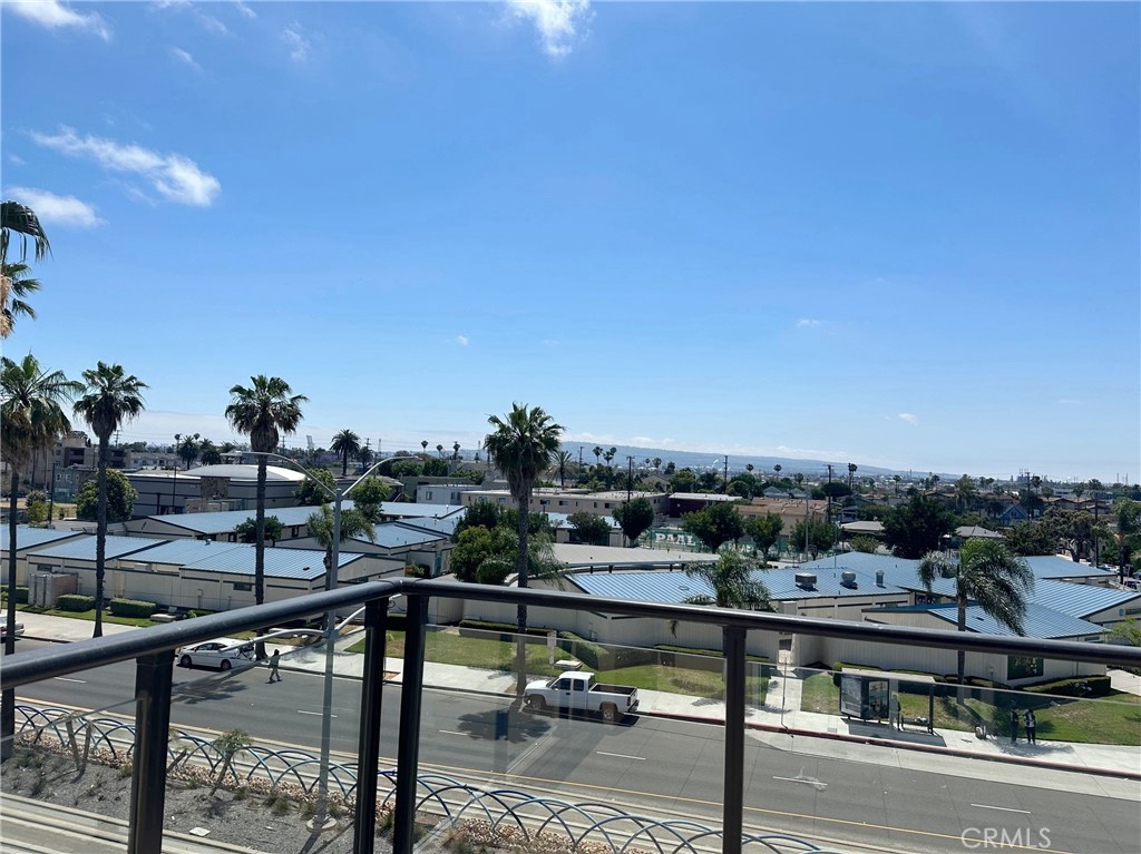 1598 Long Beach Boulevard 406