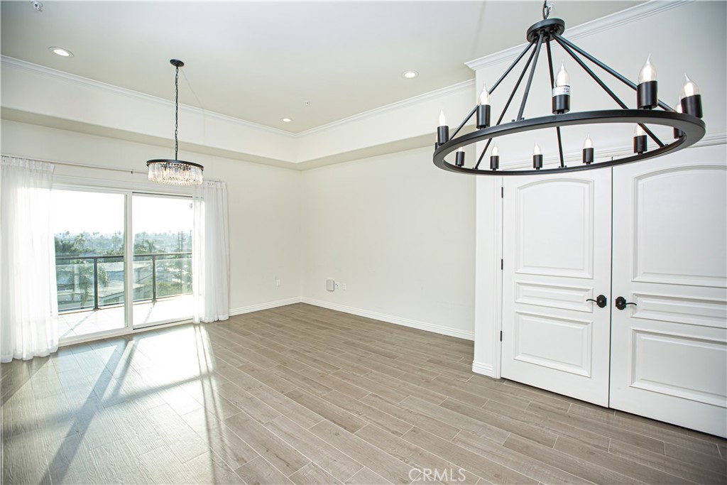 1598 Long Beach Boulevard 406