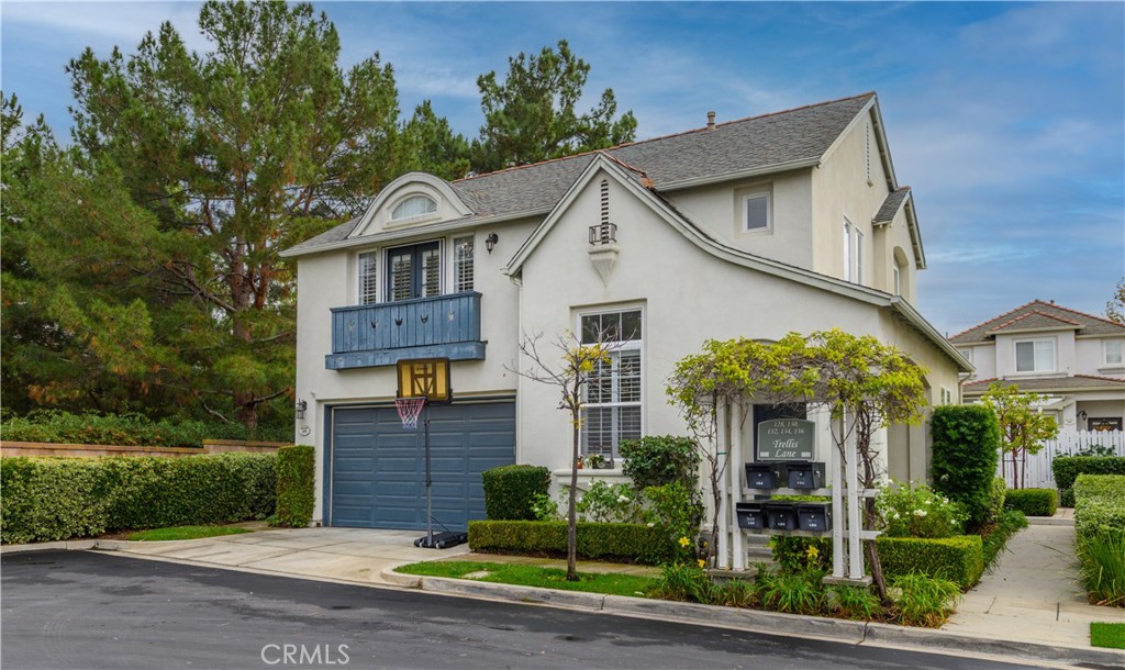 136 Trellis Lane