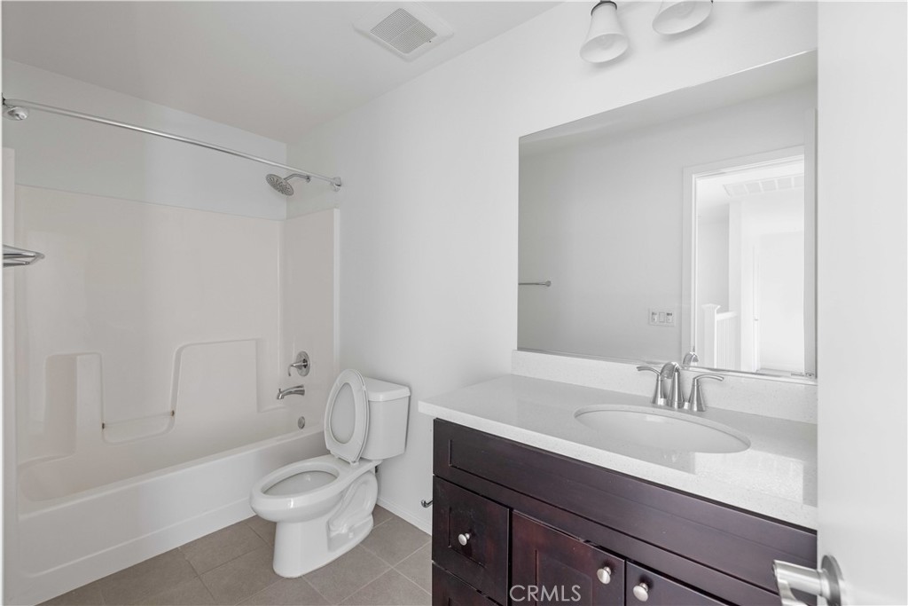 4468 Lilac Circle