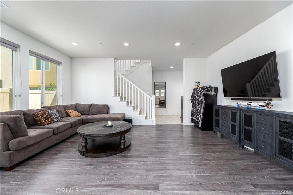 1124 Portola Oaks Drive
