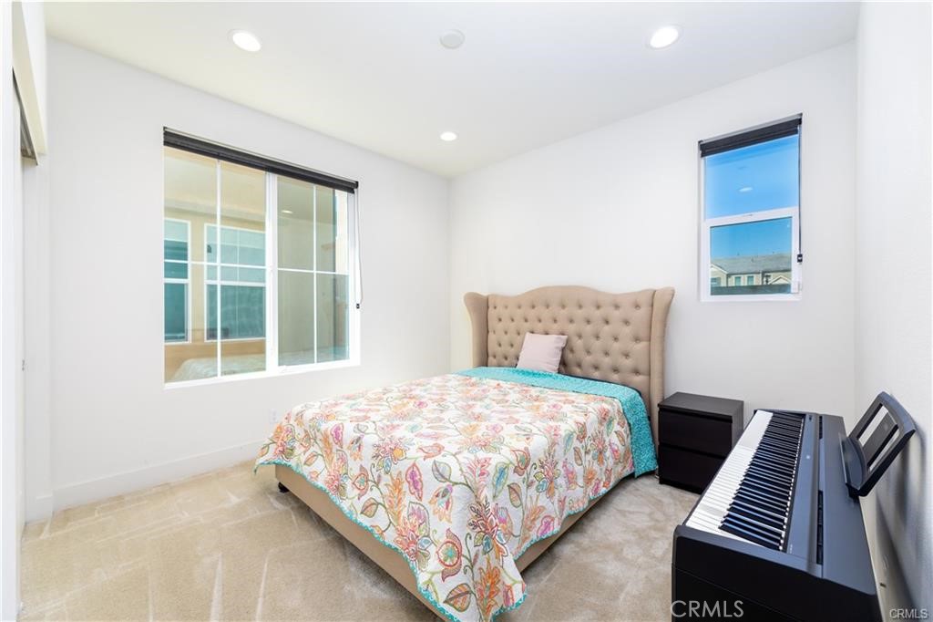 1124 Portola Oaks Drive