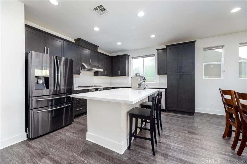 1124 Portola Oaks Drive