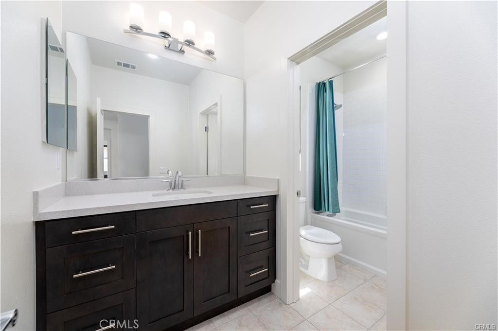 1124 Portola Oaks Drive
