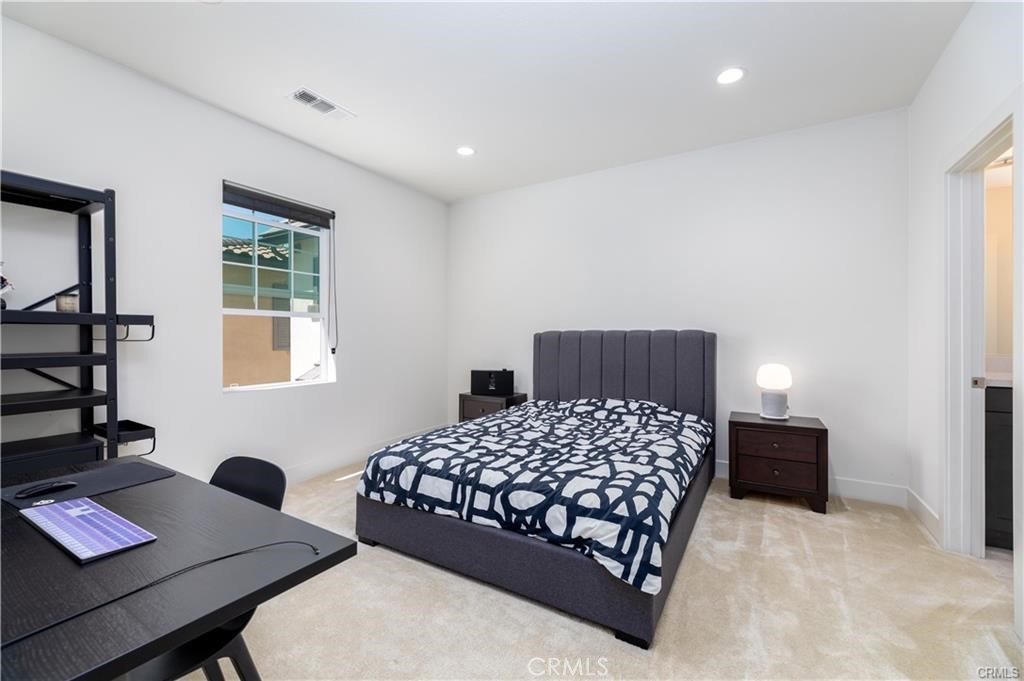 1124 Portola Oaks Drive