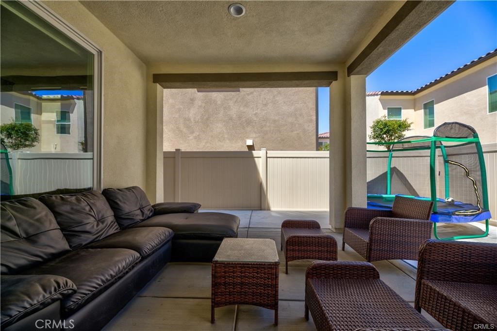 1124 Portola Oaks Drive