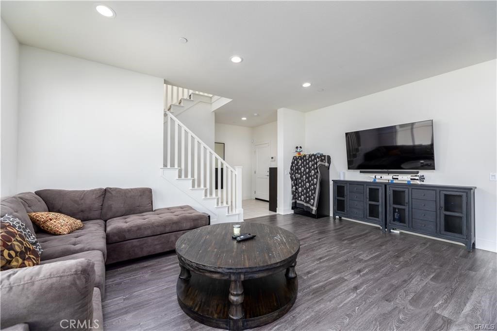 1124 Portola Oaks Drive